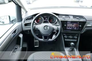 Volkswagen Touran 1.2 TSI Comfortline 7 posti, Anno 2018, KM 49 - Hauptbild