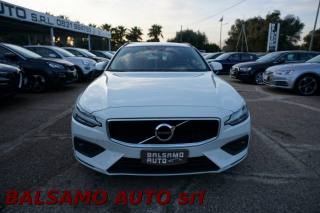 Volvo V60 D3 150 CV Automatica NAVI LED Business Plus, Anno 2018 - Hauptbild